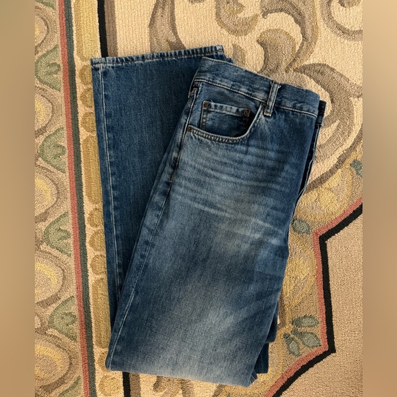 Zara full length loose fit wide leg jeans in faded wash. Size 8. - Picture 6 of 6